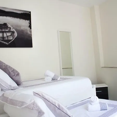 בית נופש La Carihuela - Vacacional Malaga טורמולינוס